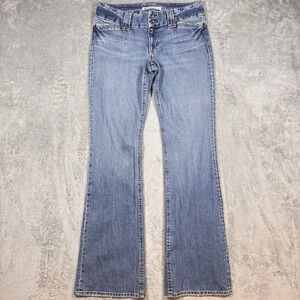 Pre-owned in excellent condition with light, natural wash wear. No major flaws,